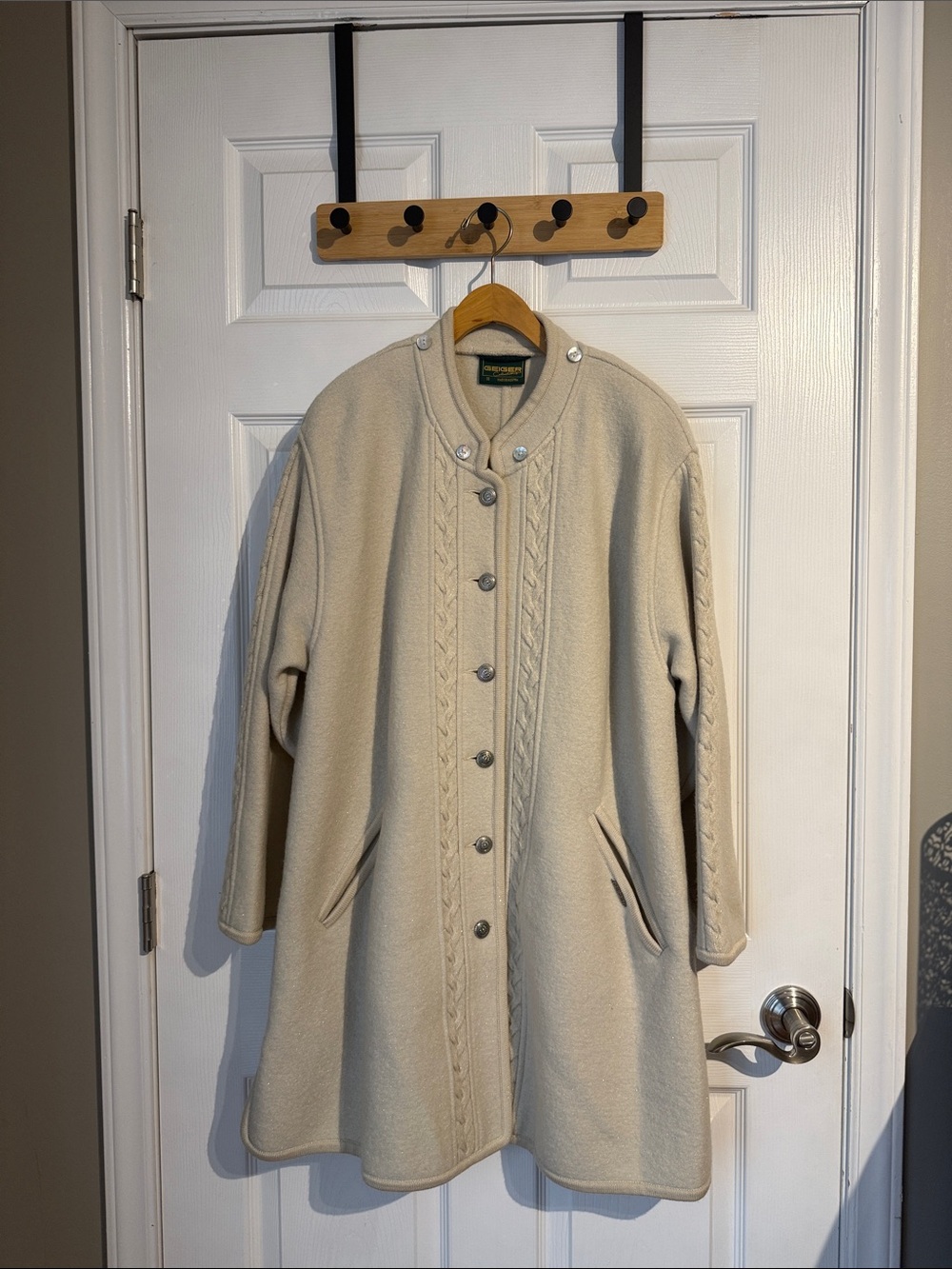 Classic Austrian Geiger Cream Wool Women's Coat w/ Flower Buttons & Cable Trim